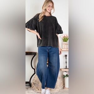 Blue Velvet Black Round Neck Balloon Sleeve Top